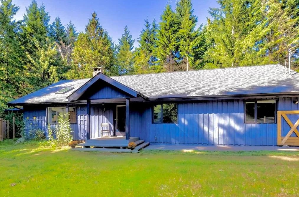 1302 ADAMS ROAD, Bowen Island, BC — Residential for Sale - Photo 2