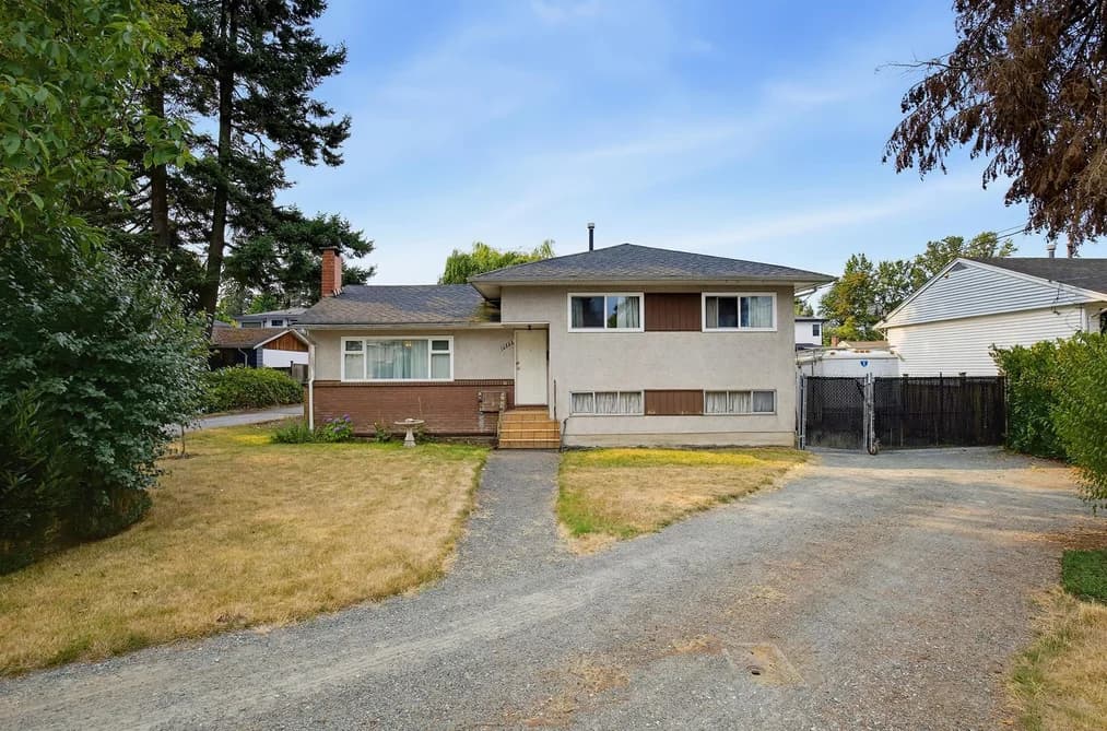 13022 101 AVENUE, Surrey, BC — Residential for Sale - Photo 2