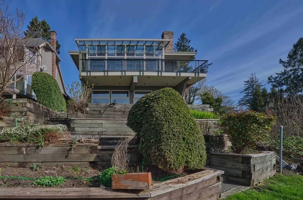 13026 13 AVENUE, Surrey, BC — Residential for Sale - Photo 2