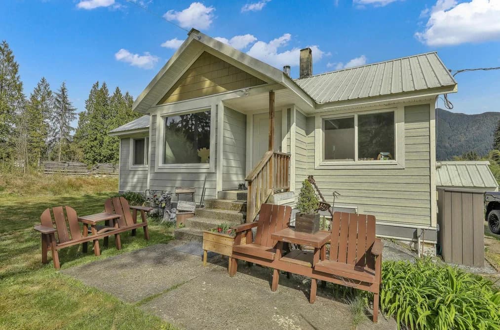 13028 STAVE LAKE ROAD, Mission, BC — Residential for Sale - Photo 2