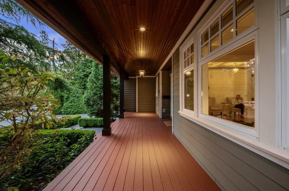 13029 14 AVENUE, Surrey, BC — Residential for Sale - Photo 2