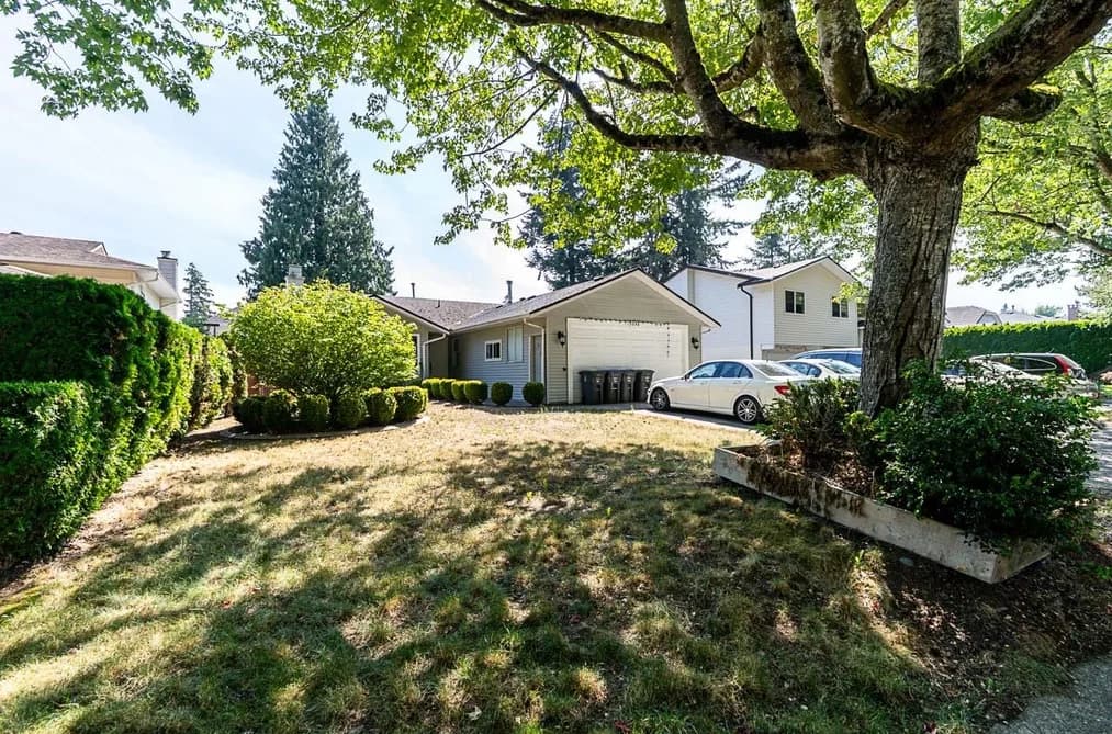 13032 61 AVENUE, Surrey, BC — Residential for Sale - Photo 2