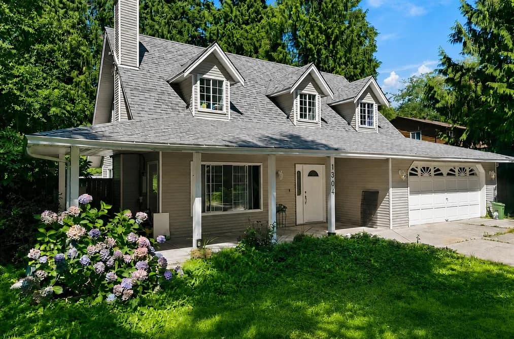 1304 KEARTON ROAD, Gibsons, BC — Residential for Sale - Main Photo