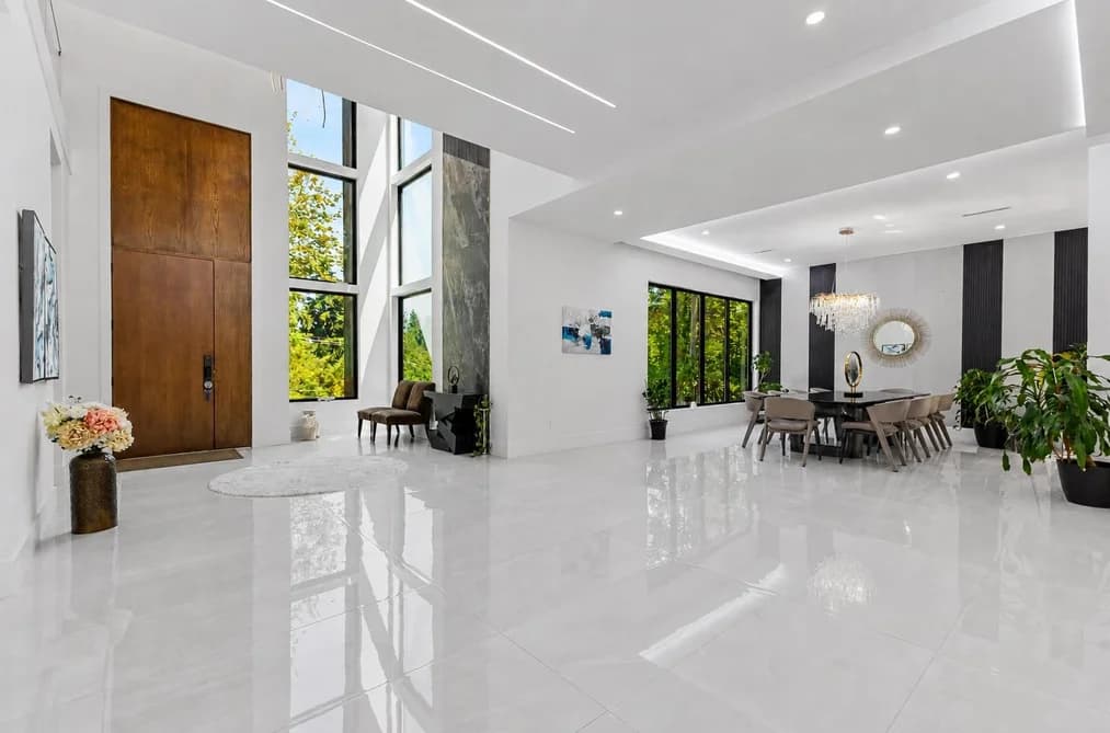 13046 CRESCENT ROAD, Surrey, BC — Residential for Sale - Photo 2