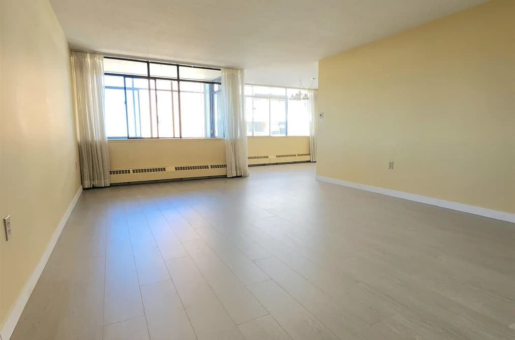1305 6631 MINORU BOULEVARD, Richmond, BC — Residential for Sale - Photo 2
