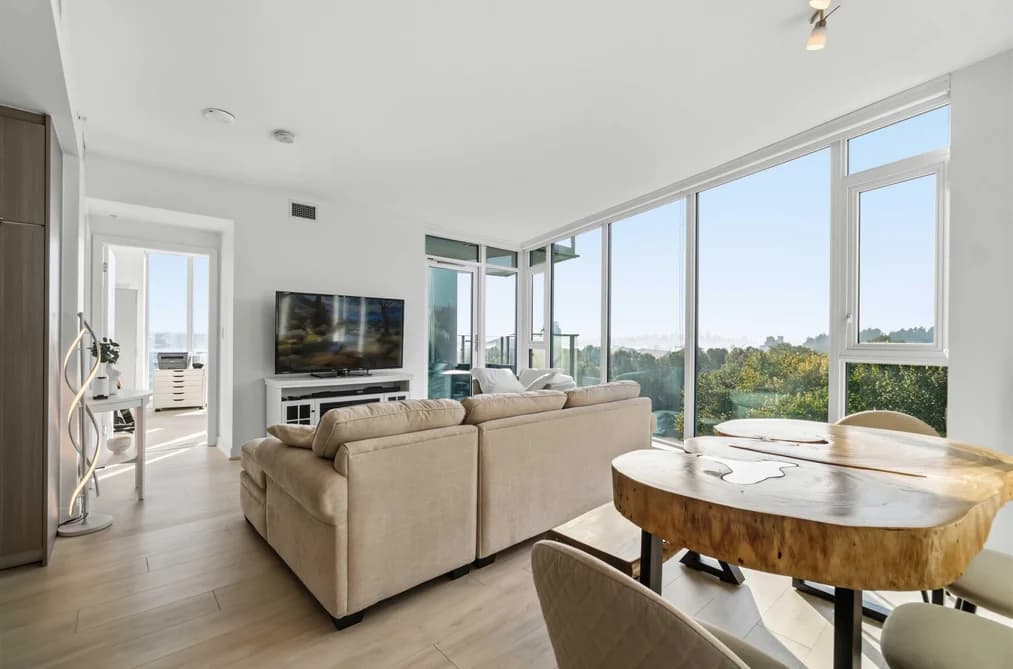 1306 1401 HUNTER STREET, North Vancouver, BC — Residential for Sale - Photo 2