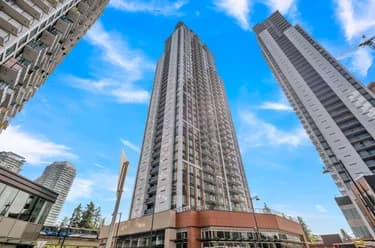 Condo for sale at 1309 13725 George Junction Surrey British Columbia - MLS: R3103524