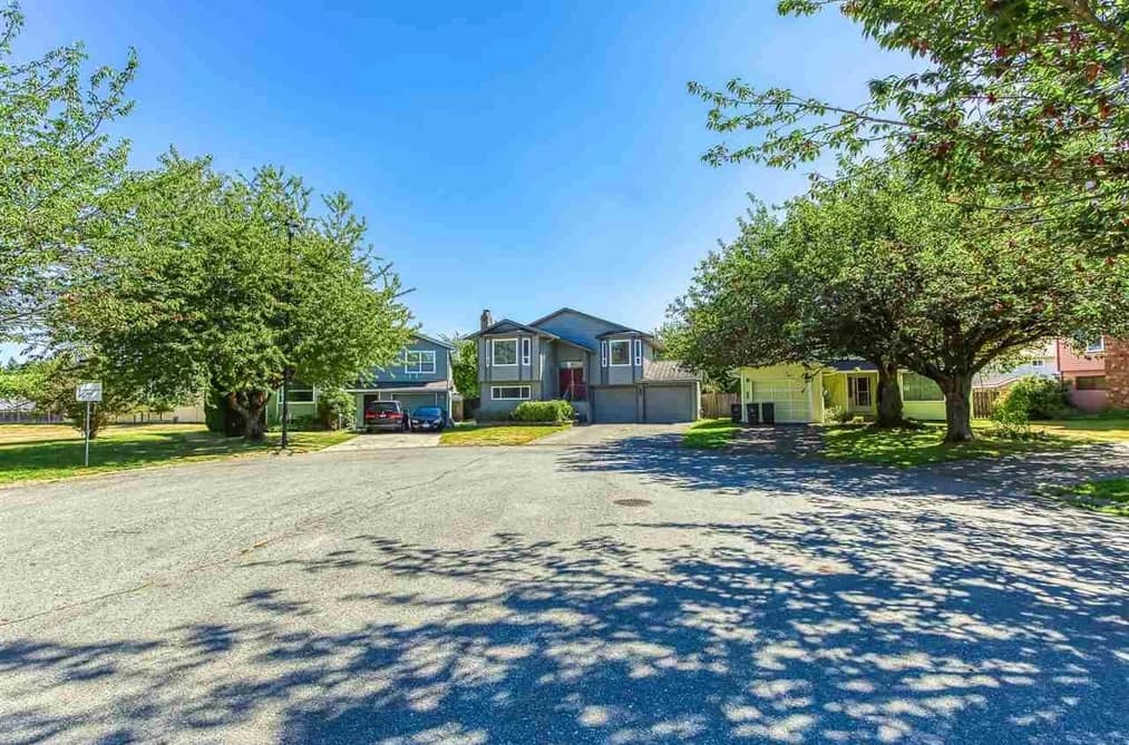 13095 65A AVENUE, Surrey, BC — Residential for Sale - Photo 2