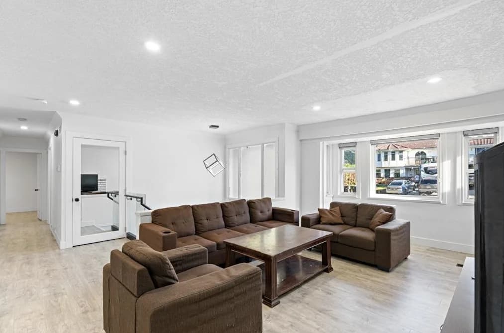 13115 107A AVENUE, Surrey, BC — Residential for Sale - Photo 2