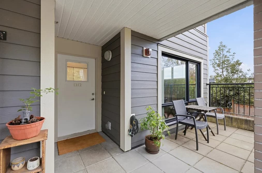 1312 FIFTH AVENUE, New Westminster, BC — Residential for Sale - Photo 2