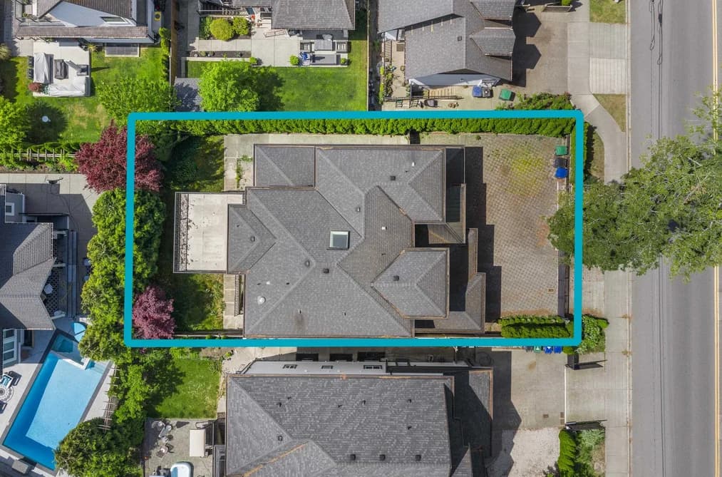 13162 20 AVENUE, Surrey, BC — Residential for Sale - Photo 2