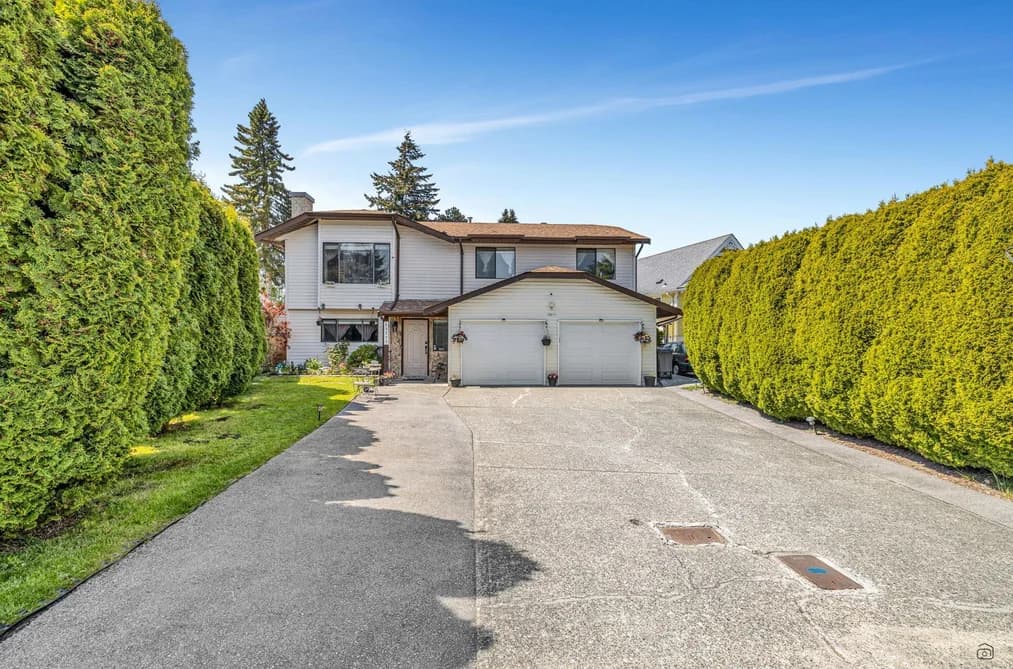 13211 66A AVENUE, Surrey, BC — Residential for Sale - Photo 2