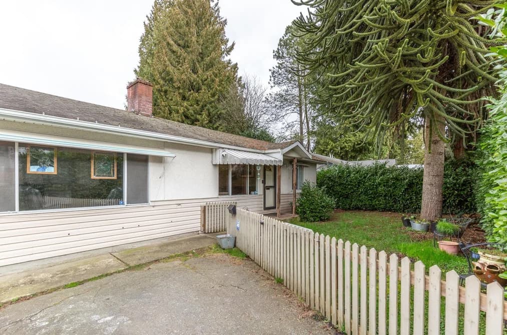 13221 112B AVENUE, Surrey, BC — Residential for Sale - Photo 2