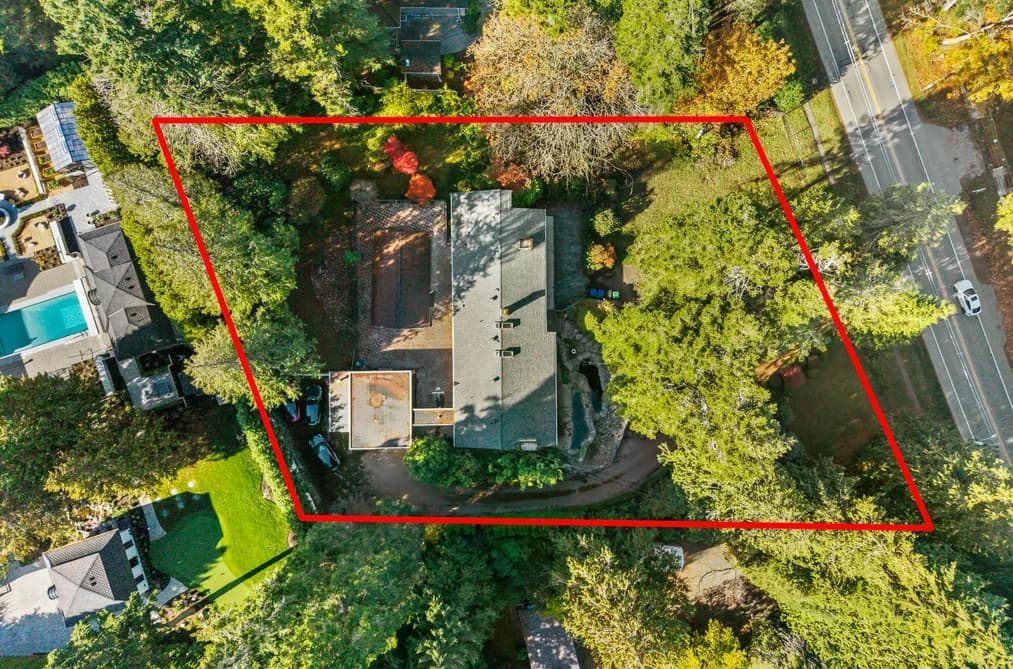 13284 CRESCENT ROAD, Surrey, BC — Residential for Sale - Photo 2