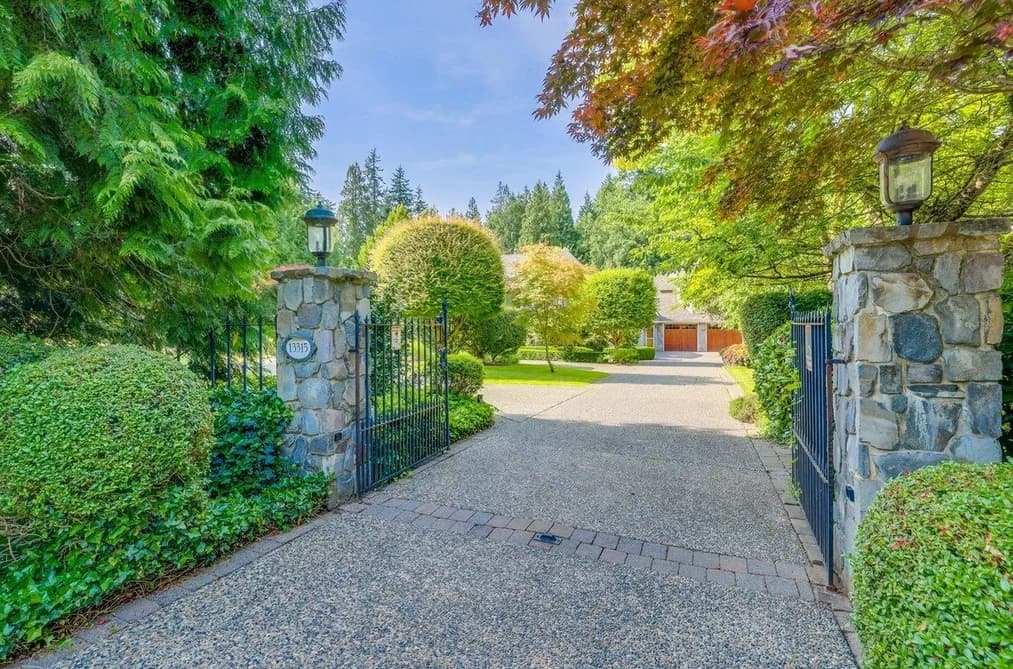 13315 25 AVENUE, Surrey, BC — Residential for Sale - Photo 2