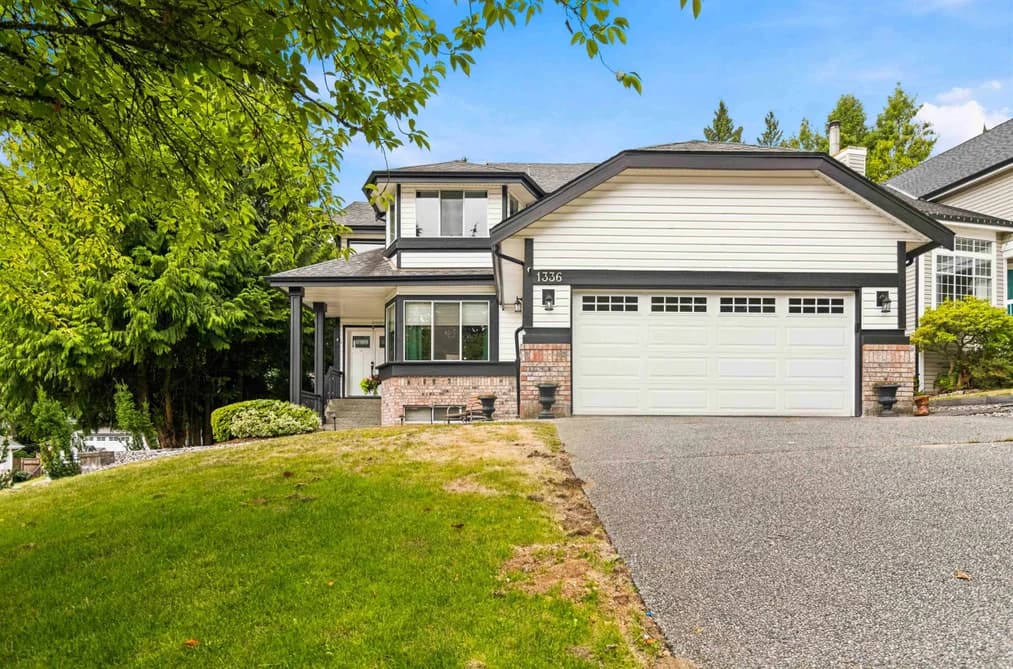 1336 CIMARRON DRIVE, Coquitlam, BC — Residential for Sale - Photo 2