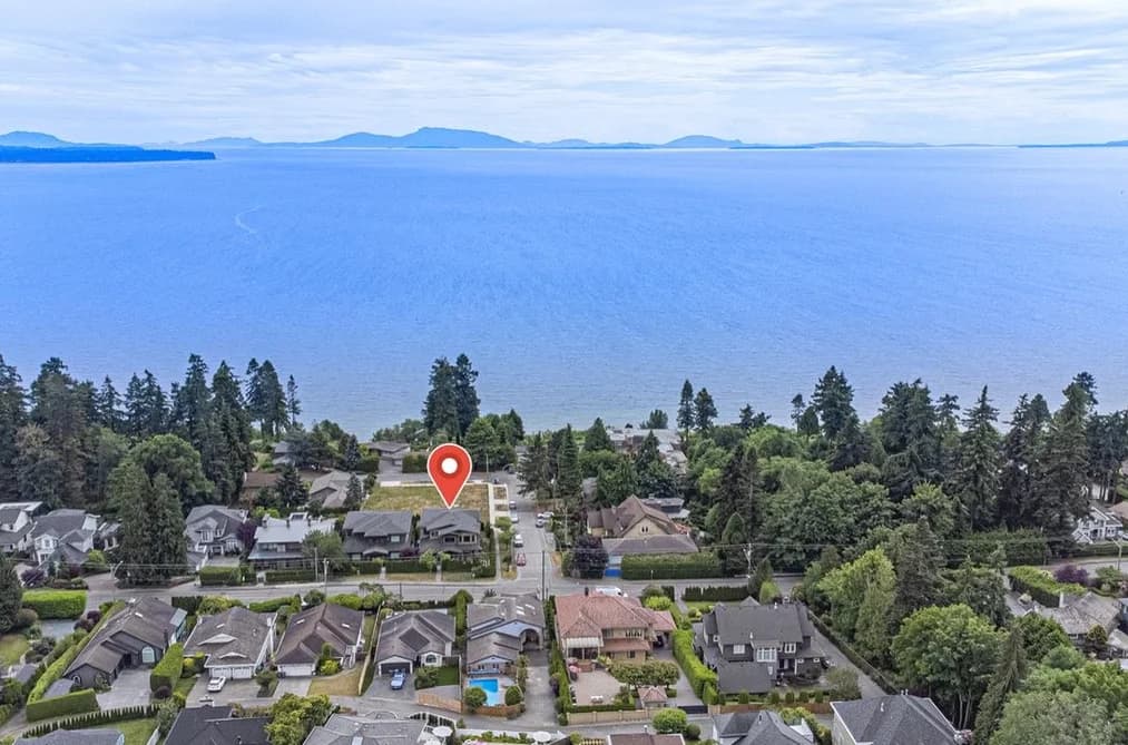 13372 MARINE DRIVE, Surrey, BC — Residential for Sale - Photo 2