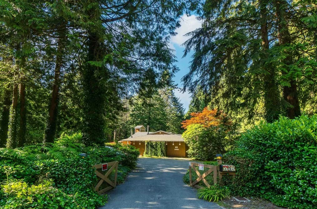 13425 WOODCREST DRIVE, Surrey, BC — Residential for Sale - Photo 2