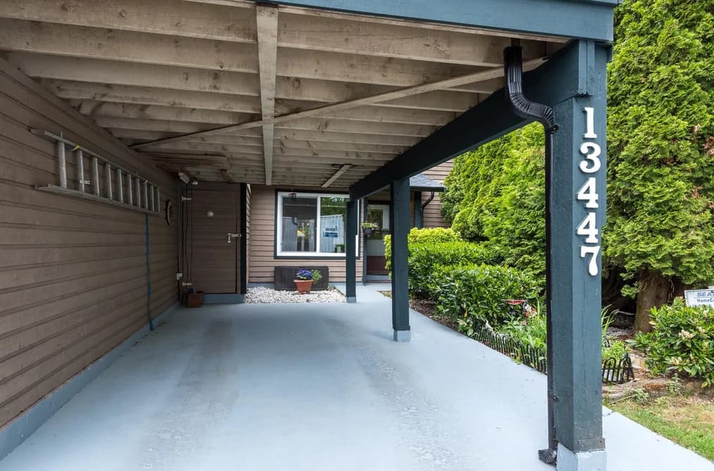 13447 68A AVENUE, Surrey, BC — Residential for Sale - Photo 2