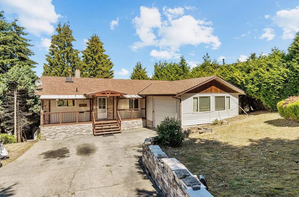 13475 113 AVENUE, Surrey, BC — Residential for Sale - Photo 2