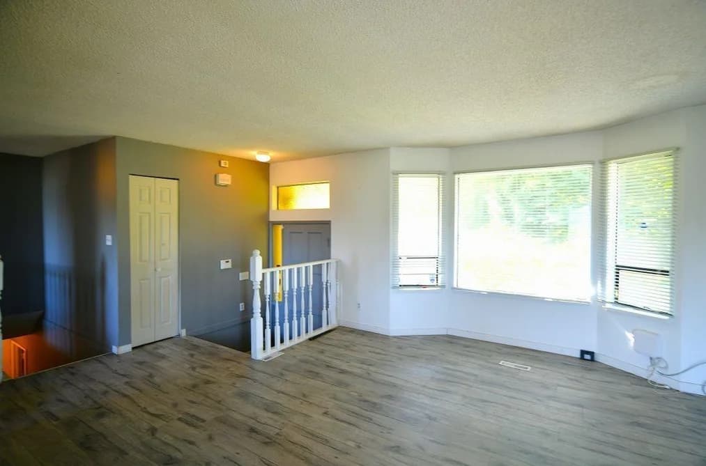 13495 113 AVENUE, Surrey, BC — Residential for Sale - Photo 2