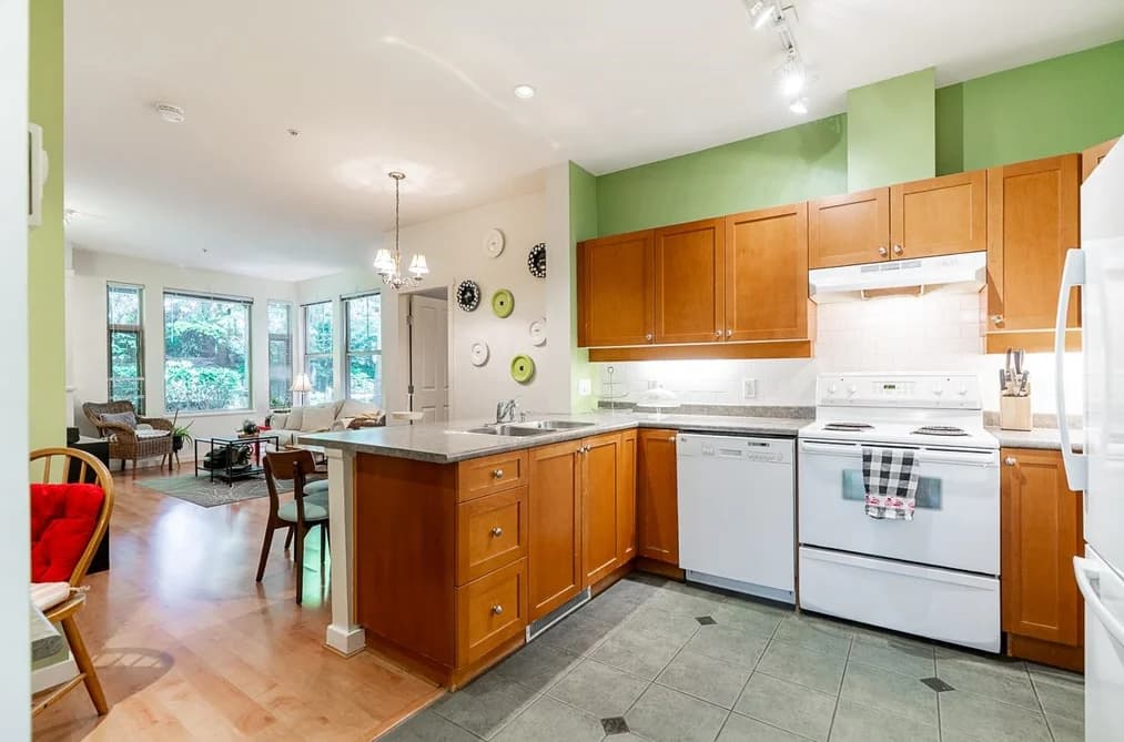 135 18 JACK MAHONY PLACE, New Westminster, BC — Residential for Sale - Photo 2