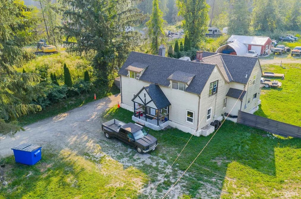 13511 224 STREET, Maple Ridge, BC — Residential for Sale - Photo 2