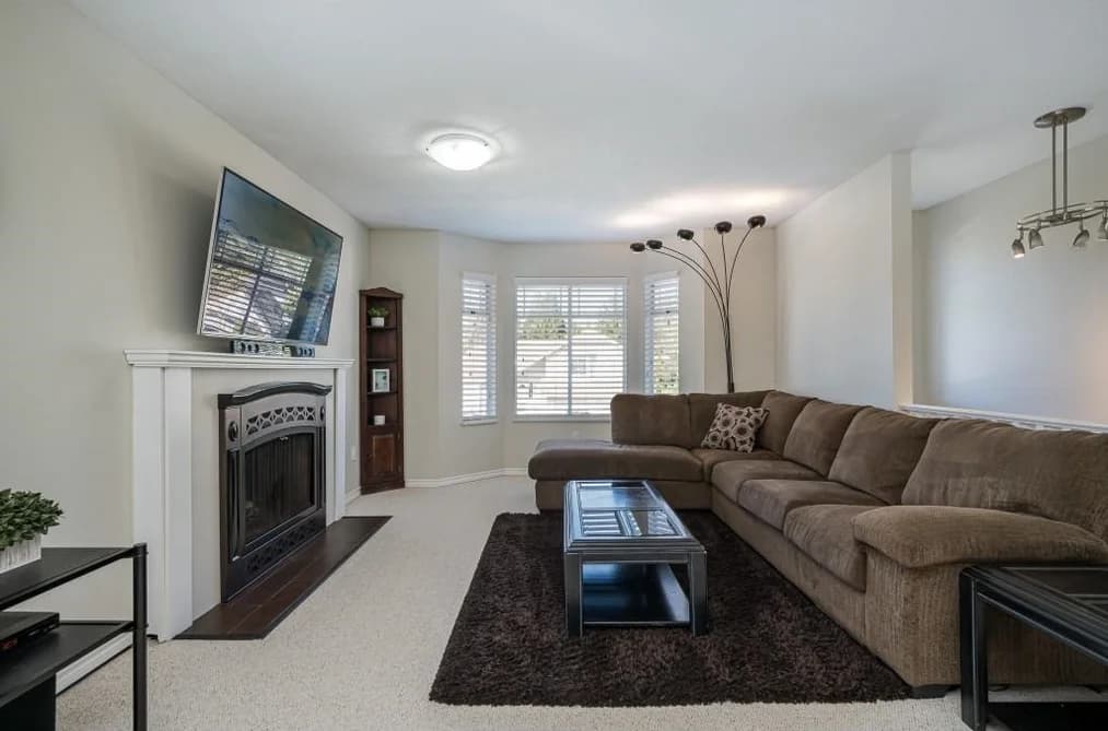 13526 64A AVENUE, Surrey, BC — Residential for Sale - Photo 2