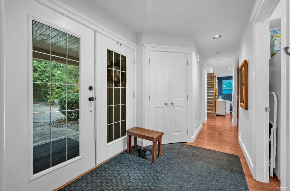 13546 232 STREET, Maple Ridge, BC — Residential for Sale - Photo 2