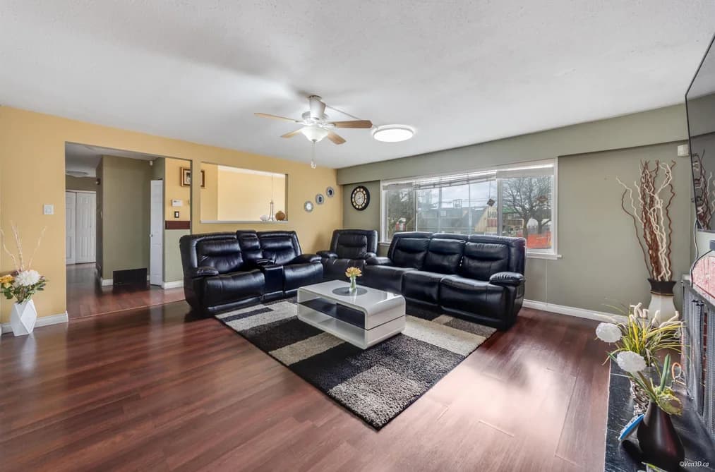 13553 84 AVENUE, Surrey, BC — Residential for Sale - Photo 2