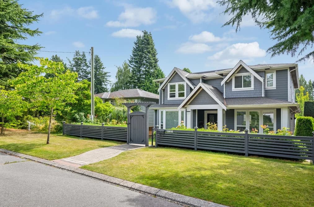13632 BLACKBURN AVENUE, White Rock, BC — Residential for Sale - Photo 2