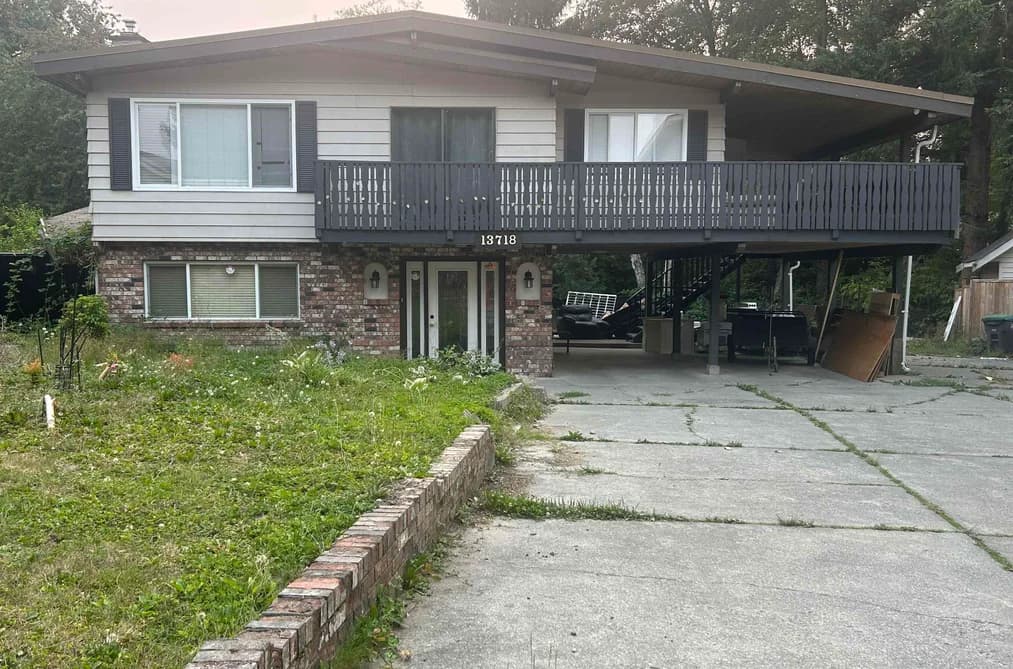 13718 GLEN PLACE, Surrey, BC — Residential for Sale - Main Photo