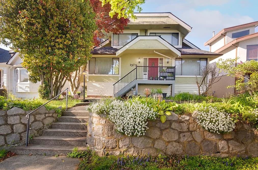 1373 W 64TH AVENUE, Vancouver, BC — Residential for Sale - Photo 2