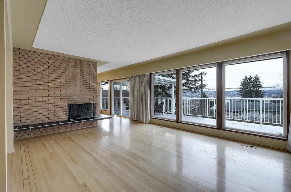 13753 114 AVENUE, Surrey, BC — Residential for Sale - Photo 2