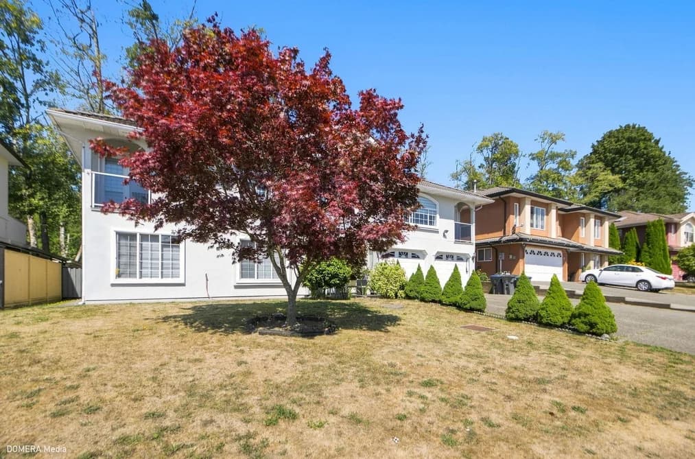 13755 93A AVENUE, Surrey, BC — Residential for Sale - Photo 2