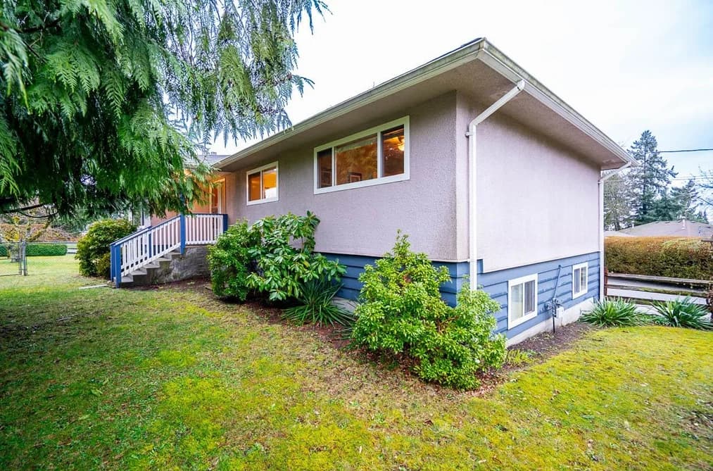 13789 BENTLEY ROAD, Surrey, BC — Residential for Sale - Photo 2