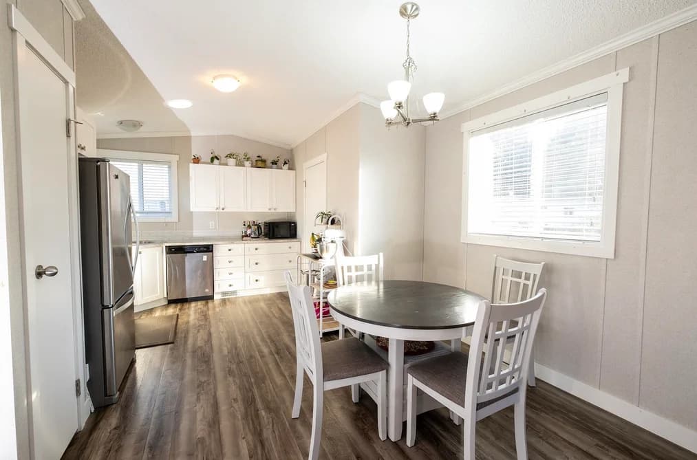 139 1413 SUNSHINE COAST HIGHWAY, Gibsons, BC — Residential for Sale - Photo 2