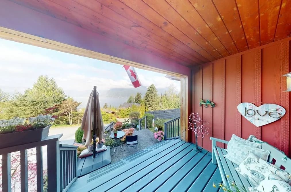 139 FURRY CREEK DRIVE, Furry Creek, BC — Residential for Sale - Photo 2