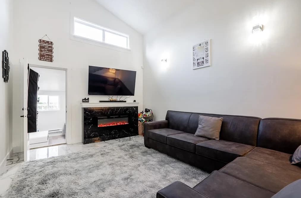 13941 80A AVENUE, Surrey, BC — Residential for Sale - Main Photo