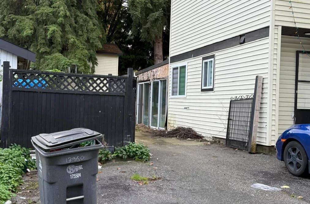 13960 80A AVENUE, Surrey, BC — Residential for Sale - Photo 2