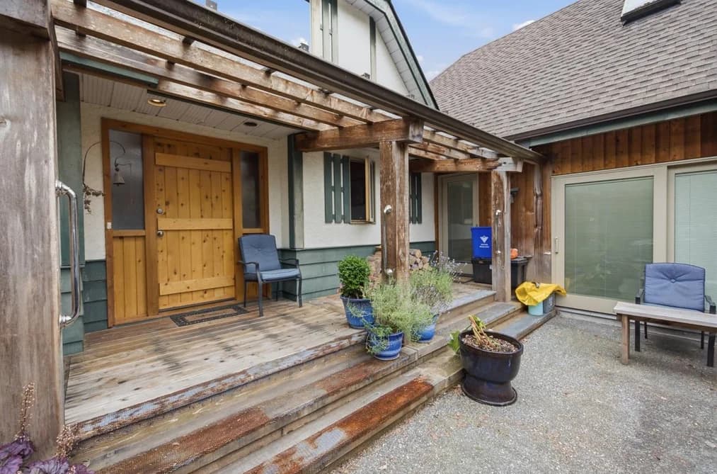 13965 HARRIS ROAD, Pitt Meadows, BC — Residential for Sale - Photo 2