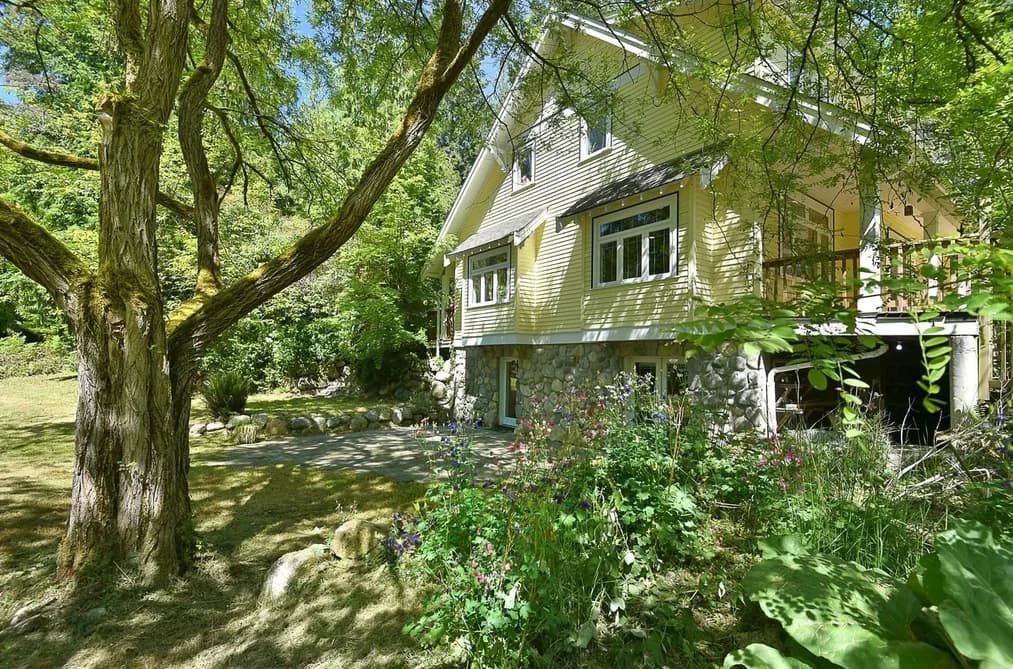 1397 TANAGER PLACE, Roberts Creek, BC — Residential for Sale - Photo 2