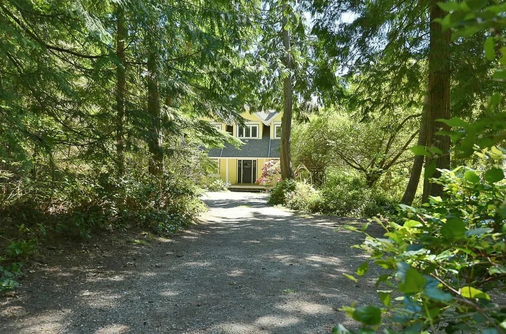 1397 TANAGER PLACE, Roberts Creek, BC — Residential for Sale - Photo 2