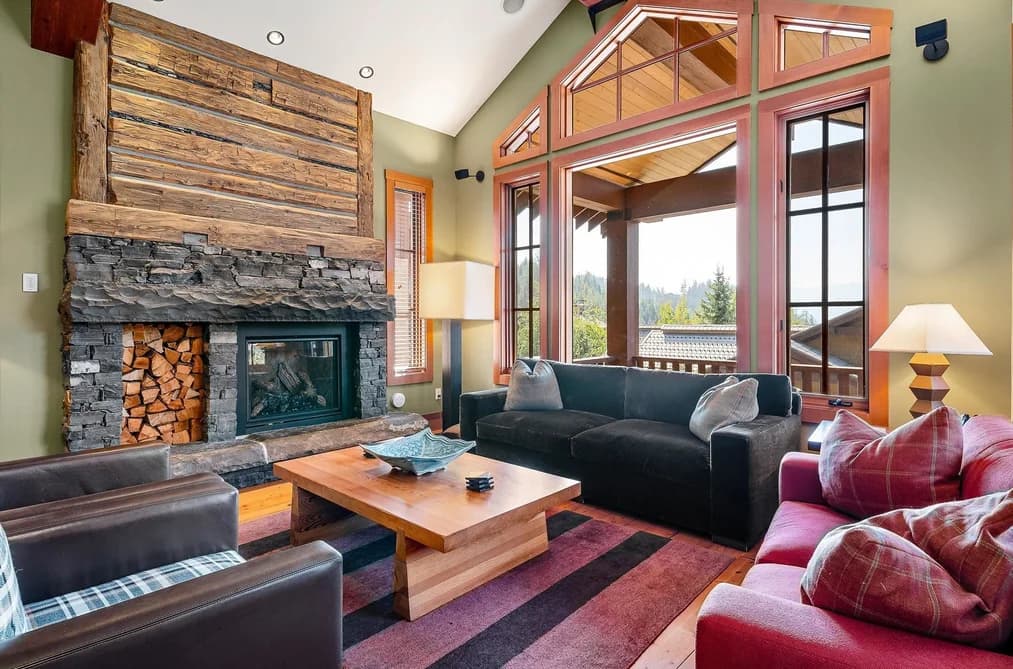 13i 2300 NORDIC DRIVE, Whistler, BC — Residential for Sale - Photo 2