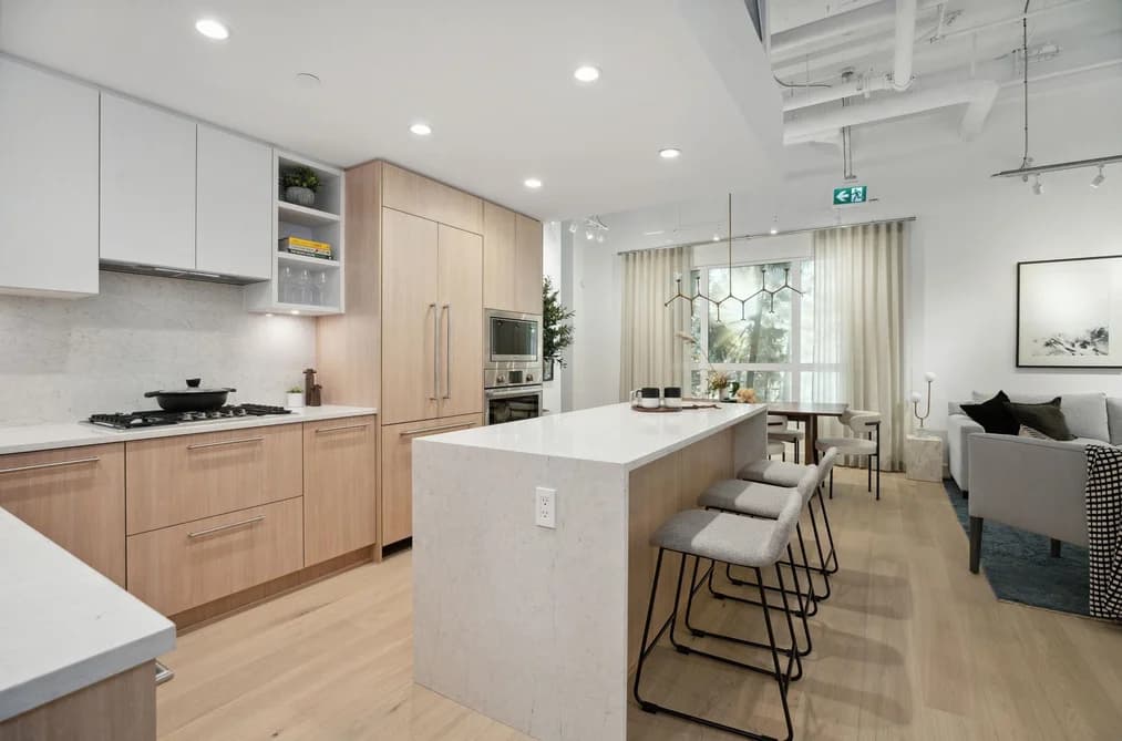 140 2050 GLENAIRE DRIVE, North Vancouver, BC — Residential for Sale - Photo 2