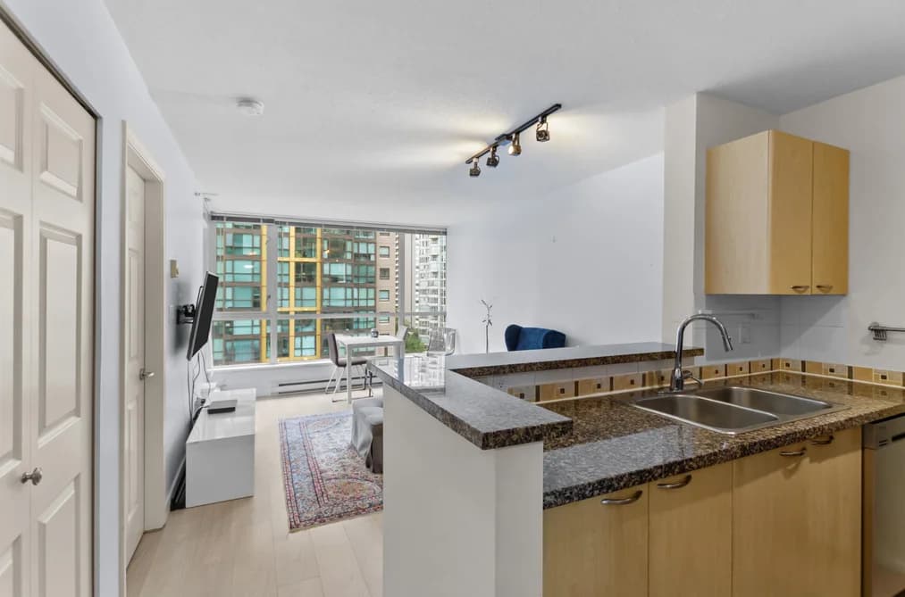 1401 1420 W GEORGIA STREET, Vancouver, BC — Residential for Sale - Photo 2
