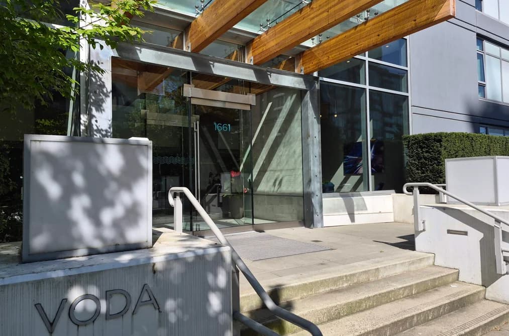1402 1661 QUEBEC STREET, Vancouver, BC — Residential for Sale - Photo 2