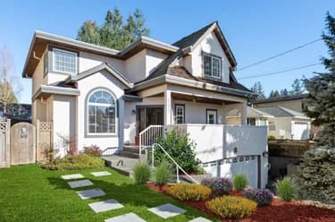 House for sale at 14027 Blackburn Avenue White Rock British Columbia - MLS: R3093696