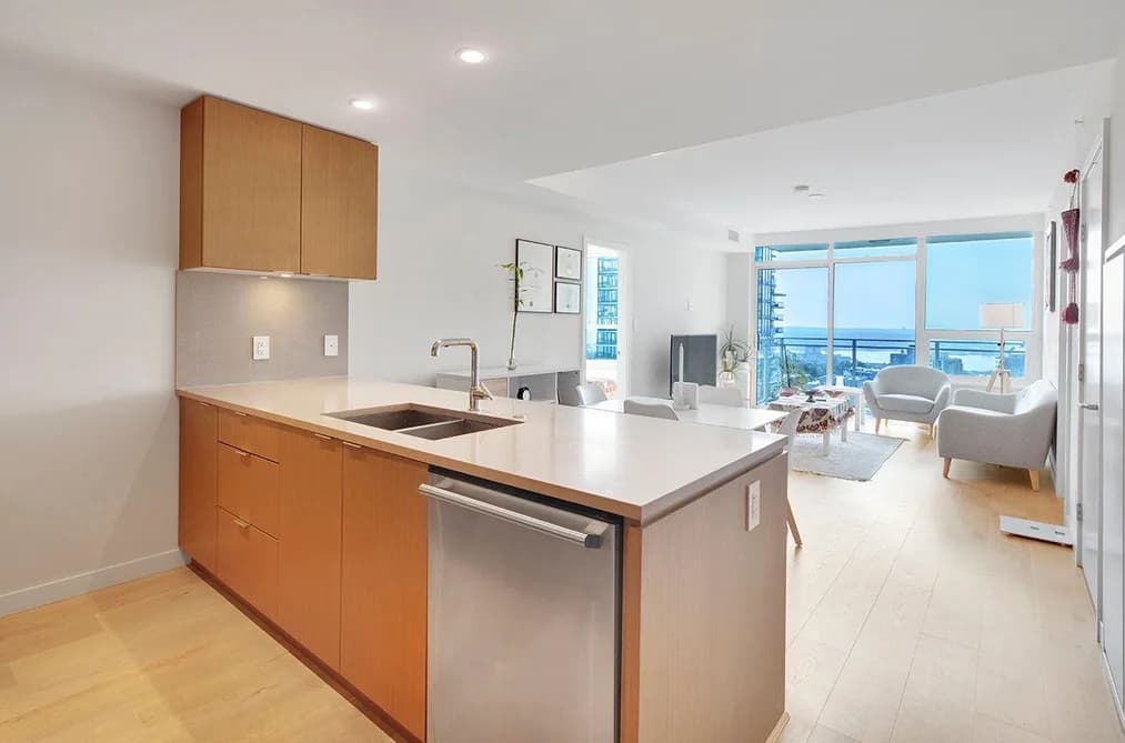 1403 125 E 14TH STREET, North Vancouver, BC — Residential for Sale - Main Photo