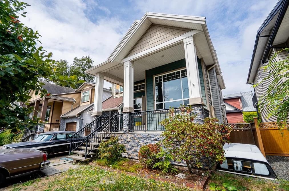 1403 CANIL AVENUE, New Westminster, BC — Residential for Sale - Main Photo